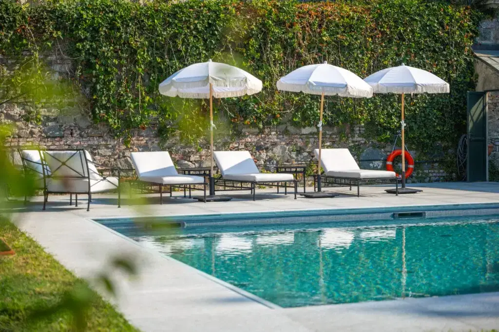 בריכת שחייה סקימרים איכותית קומפאס – פרויקט מבית א.ד בריכות שחיה